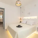 & Sea Private Pool Agia Anna