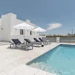 & Sea Private Pool Agia Anna Вилла Айя-Анна
